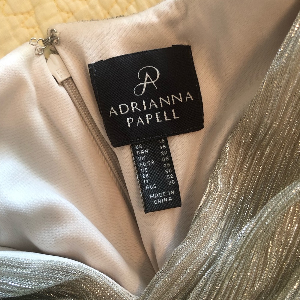 Formal and flattering top - Picture 5 of 7